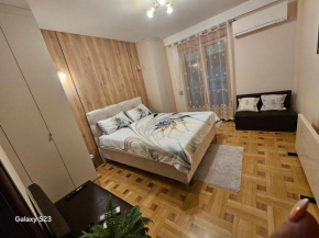 Gold Studio
